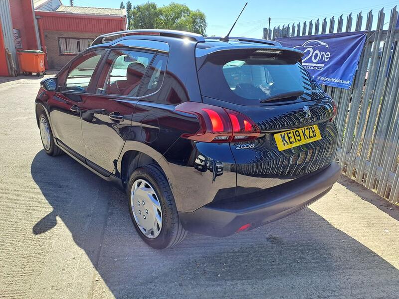 PEUGEOT 2008