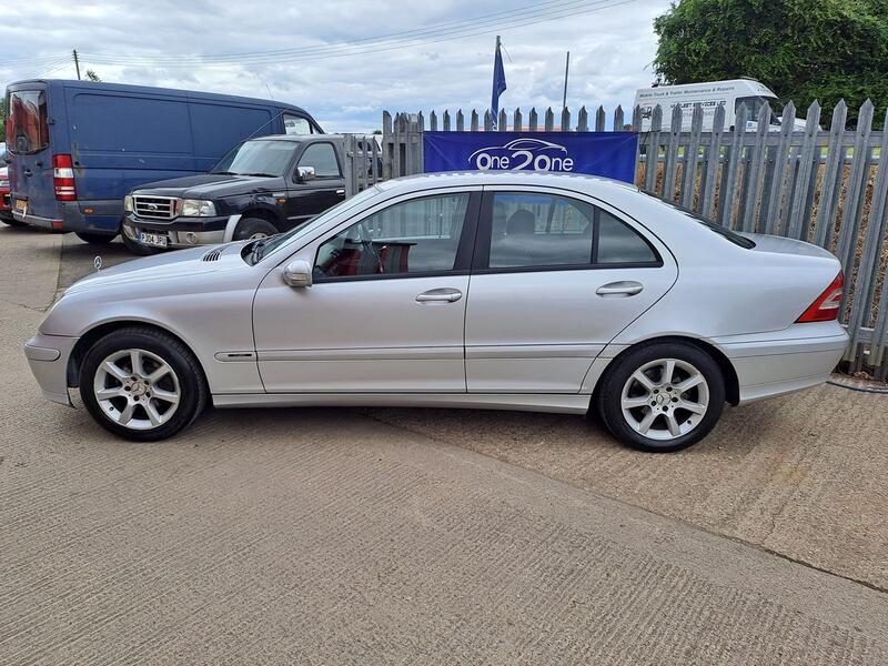 MERCEDES-BENZ C CLASS