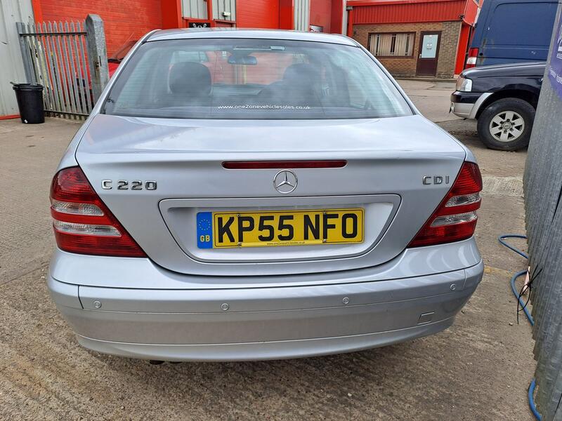 MERCEDES-BENZ C CLASS