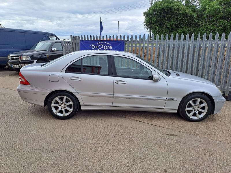 MERCEDES-BENZ C CLASS