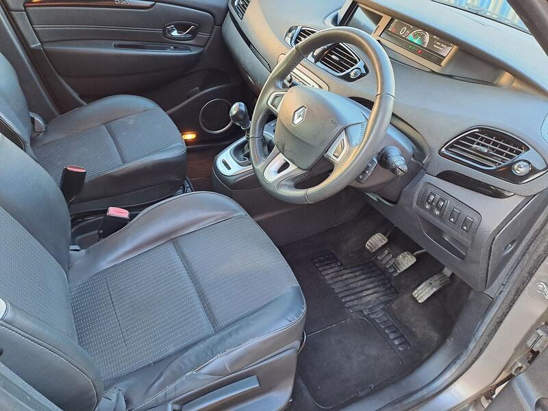RENAULT GRAND SCENIC