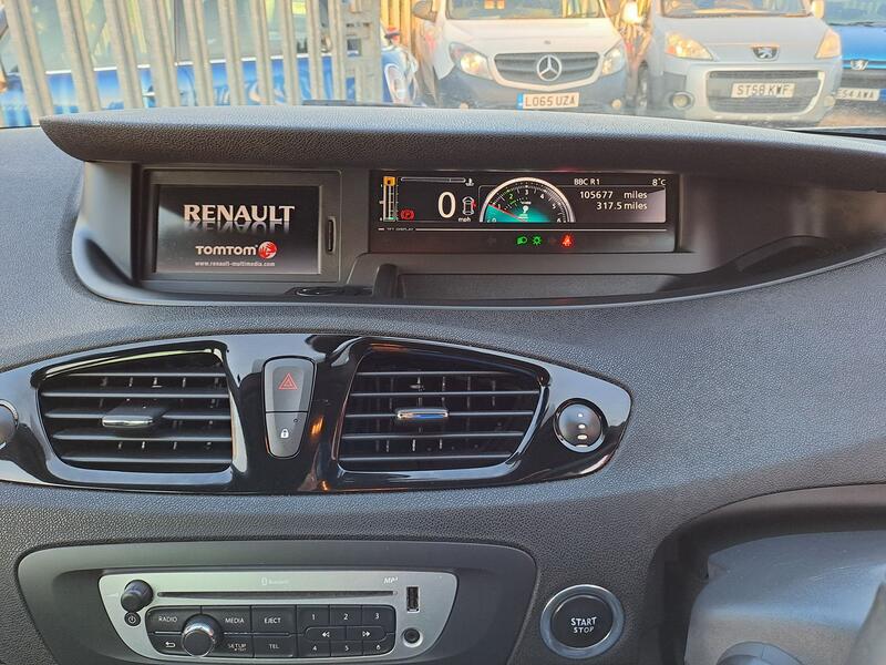 RENAULT GRAND SCENIC